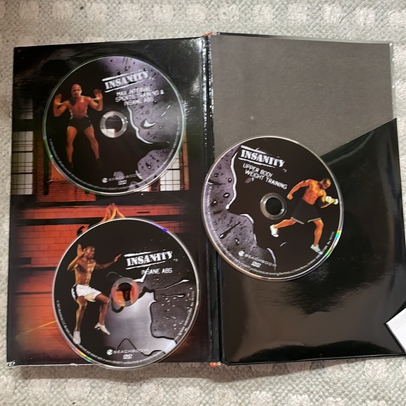 Insanity (Exercise Program) - Picture 8 of 8